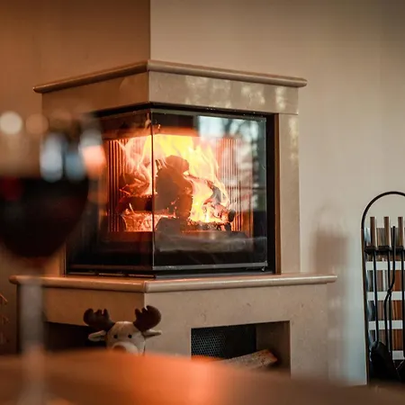 Toelgyudvar Vendeghaz Apartament *