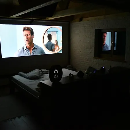 Toelgyudvar Vendeghaz *