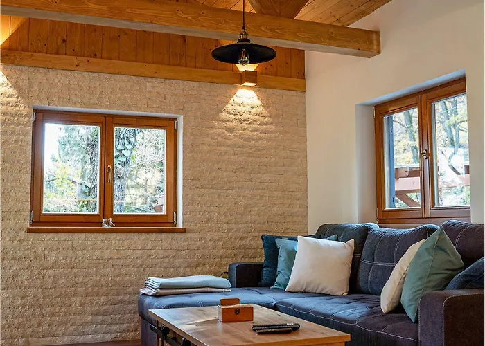 Toelgyudvar Vendeghaz *